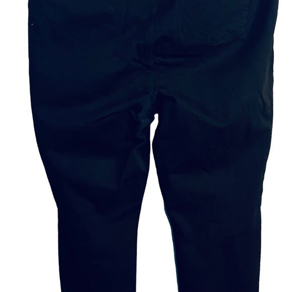 TORRID Sky High Skinny Jeans Ripped Black Size 24T - Picture 12 of 15